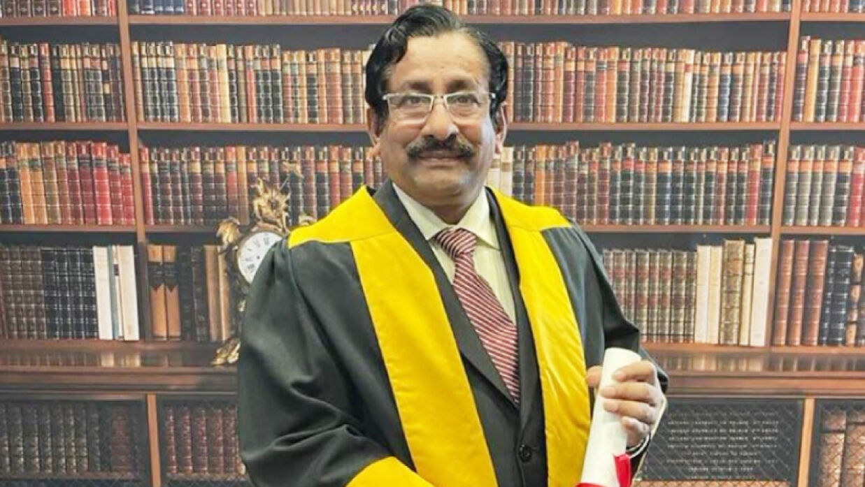 মেয়াদের শেষকালে নিয়োগবাণিজ্য নিয়ে বিতর্কের মুখে বিএসএমএমইউ ভিসি