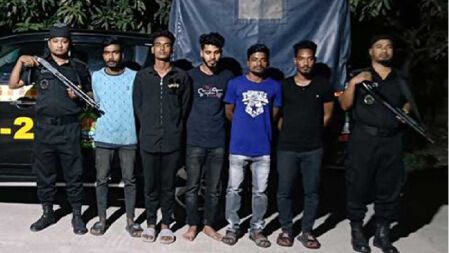 রাজধানীতে চার কিশোর গ্যাংয়ের  ২৫ সদস্য গ্রেপ্তার