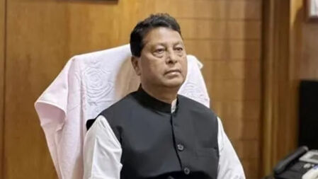 সরকারি ছুটির চেয়ে শ্রমিকদের ছুটি কম দেওয়া যাবে না: প্রতিমন্ত্রী