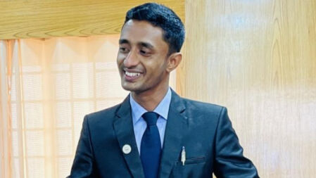 হাল ছেড়ো না, বেলা শেষে খেলা জমে