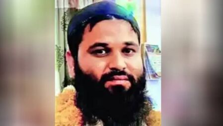 ভারতে মসজিদের ভেতরে ঢুকে পিটিয়ে মারা হলো ইমামকে 
