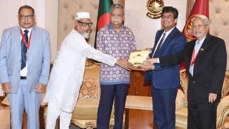 উচ্চশিক্ষার মান নিশ্চিতে তত্ত্বাবধান কার্যক্রম জোরদারের নির্দেশ রাষ্ট্রপতির
