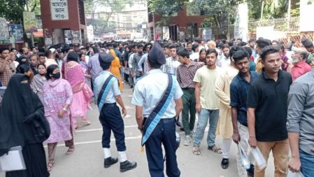 ৩১ উচ্চশিক্ষা প্রতিষ্ঠানে ভর্তির পরীক্ষা দিলেন ৬৫ হাজার ভর্তিচ্ছু