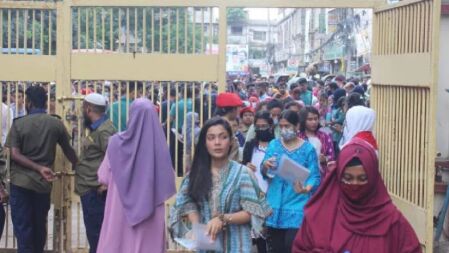 গুচ্ছের ‘সি’ ইউনিটের প্রশ্ন দেখুন এখানে