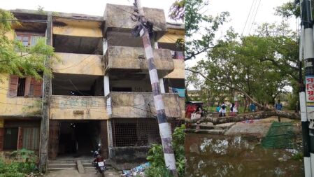 ৬৮ ঘণ্টায়ও বিদ্যুৎ আসেনি বিএম কলেজে, পানি সংকটে শিক্ষার্থীরা