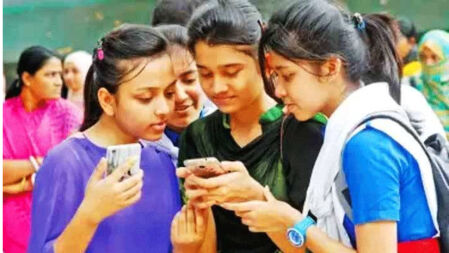 কলেজে ভর্তি আবেদনের সময় বাড়তে পারে