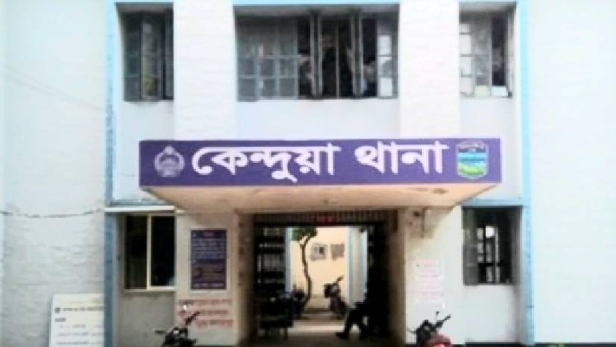 নেত্রকোনায়  ফ্যানের সাথে ঝুলে কলেজ ছাত্রীর আত্মহত্যা