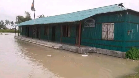 গাইবান্ধার ২৯ প্রাথমিক বিদ্যালয়ে পাঠদান বন্ধ