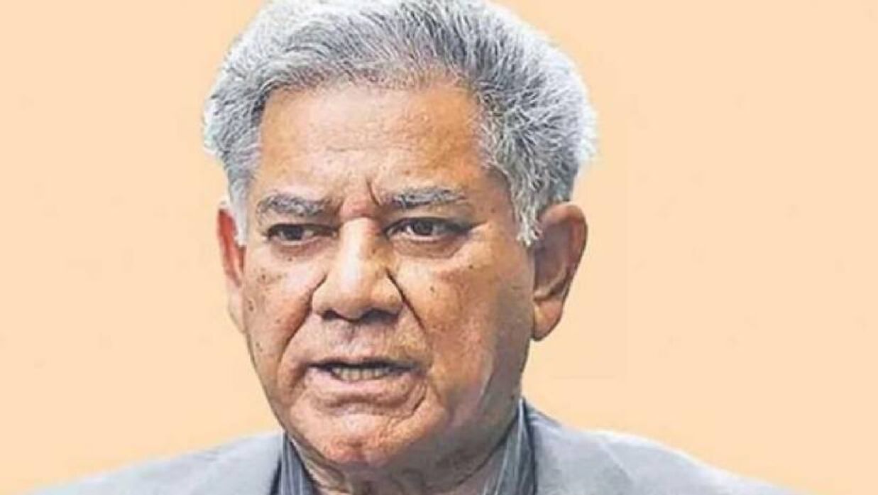 দুর্গাপূজায় তিন দিন ছুটির সুপারিশ করবেন স্বরাষ্ট্র উপদেষ্টা