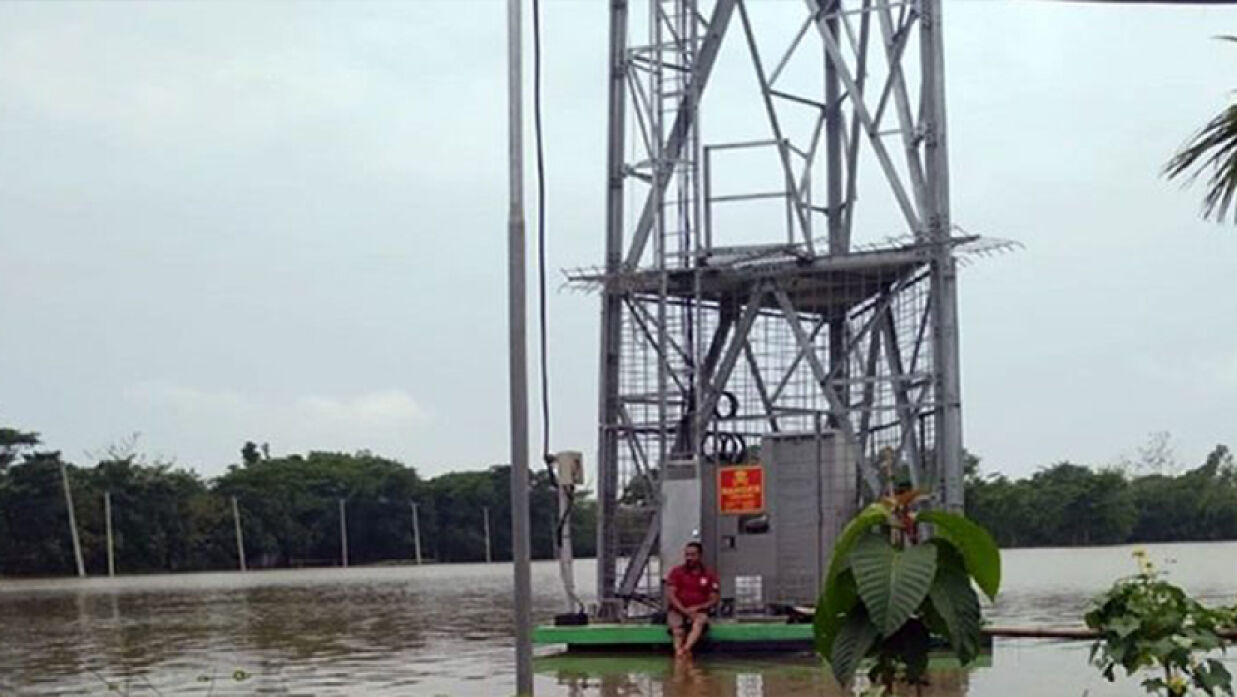 বন্যায় ক্ষতিগ্রস্ত ফেনীর মোবাইল নেটওয়ার্ক নিয়ে যা জানাল বিটিআরসি