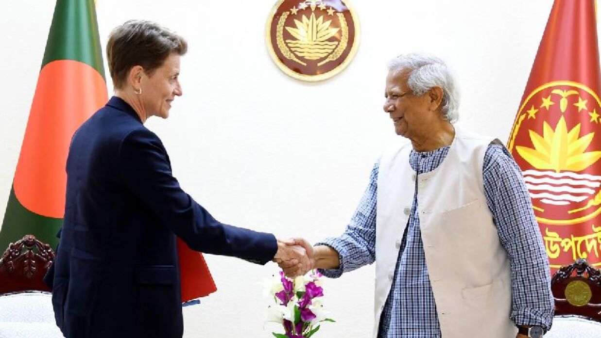 জাতিসংঘ অধিবেশনে যোগ দেওয়ায় ড. ইউনূসকে শুভকামনা গোয়েন লুইসের 