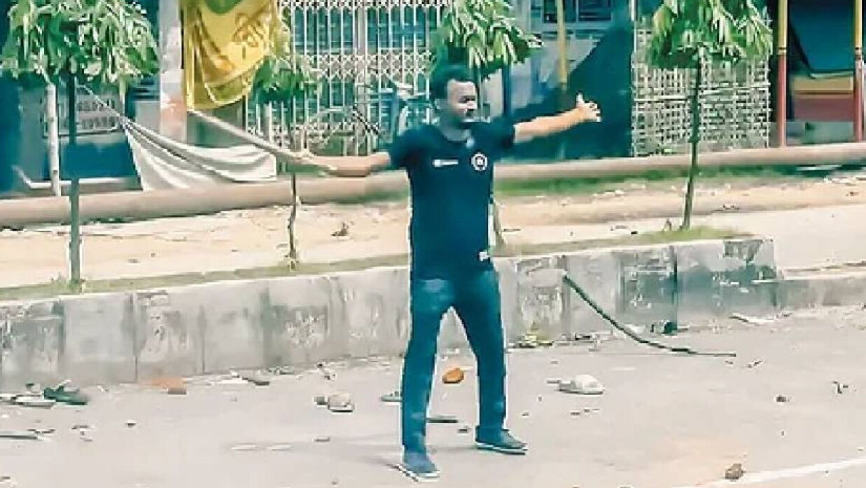 সাবেক ডিআইজিসহ আবু সাঈদ হত্যা মামলার ১৪ আসামির বিদেশযাত্রায় নিষেধাজ্ঞা