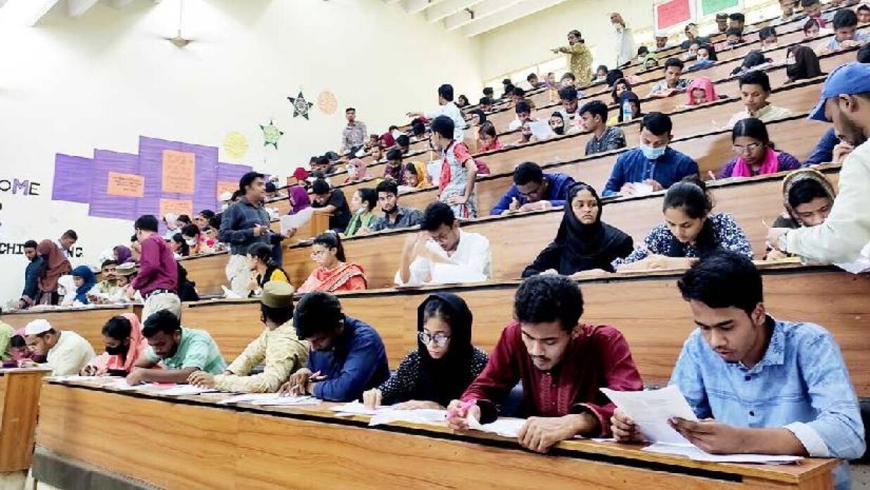 ভর্তি পরীক্ষায় সেকেন্ড টাইমারদের সুখবর দিল চট্টগ্রাম বিশ্ববিদ্যালয়