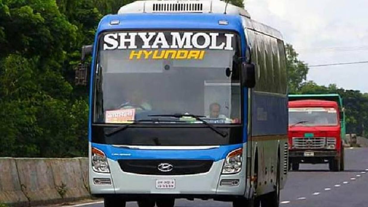 হামলা নয়, দুর্ঘটনার কবলে ভারত থেকে আসা বাস