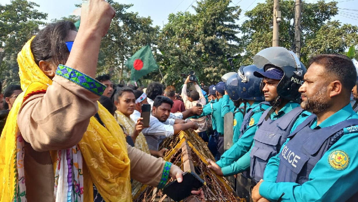 বিএনপির যৌথ পদযাত্রায় পুলিশের বাধা