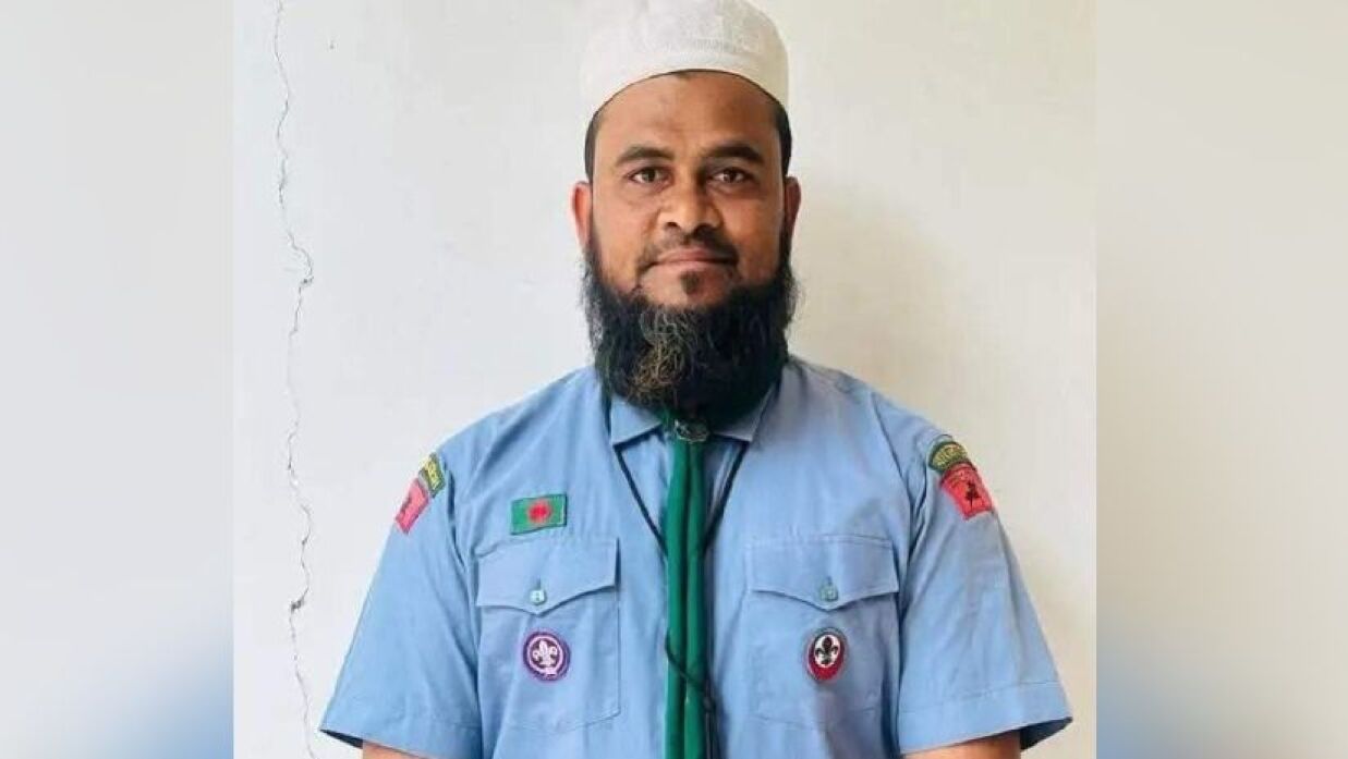 মোটরসাইকেল দুর্ঘটনায় প্রাণ গেল পবিপ্রবির উপপরিচালকের