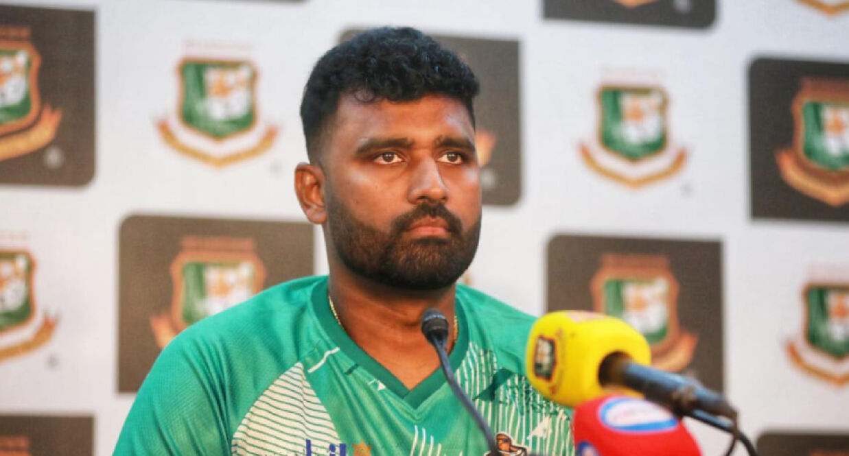 লিটন নন, ঢাকার নেতৃত্ব পেলেন থিসারা পেরেরা