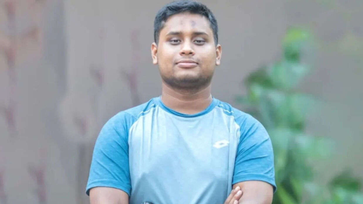বাহাত্তরের সংবিধান নিয়ে যা বললেন হাসনাত আব্দুল্লাহ