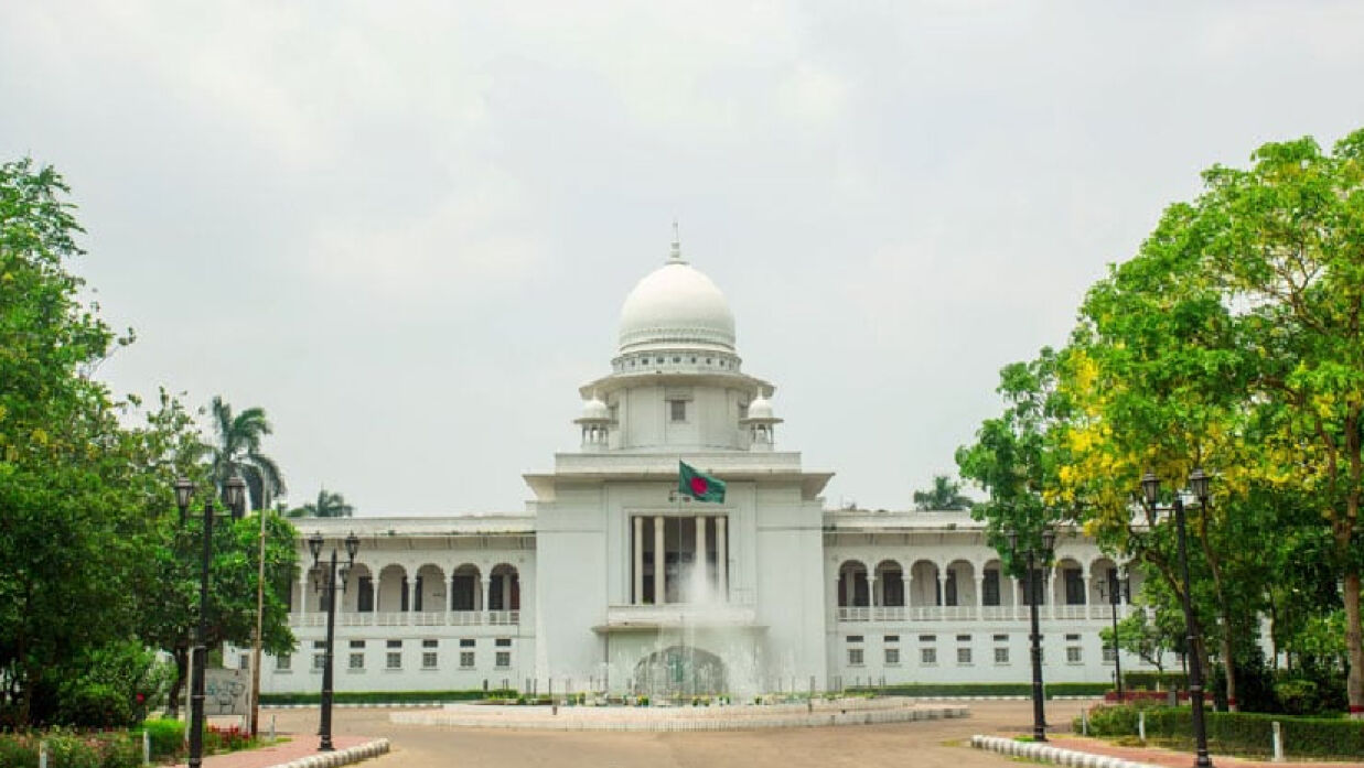 হাইকোর্টে হোয়াটসঅ্যাপের মাধ্যমে স্লিপ গ্রহণ পদ্ধতি চালু