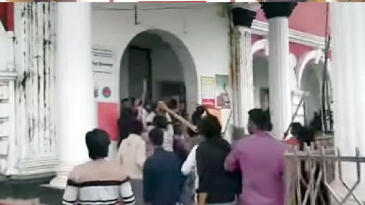 সংঘর্ষের পর আনন্দ মোহন কলেজ বন্ধ ঘোষণা