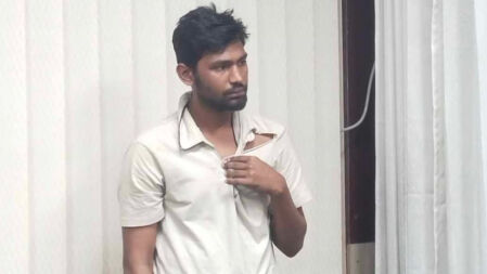 বহিরাগত শিক্ষার্থীর হামলার শিকার জাবি শিক্ষার্থী