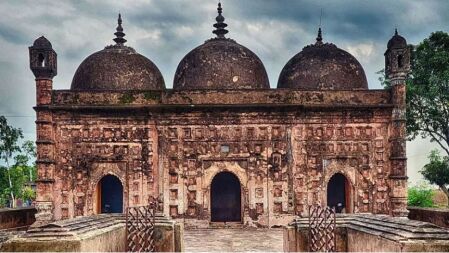 দিনাজপুর জেলার জনপ্রিয় ৫টি দর্শনীয় স্থান