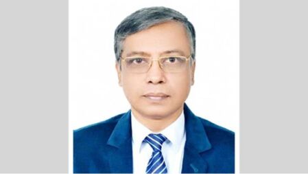 অবসরে যাওয়া সেই ড. রিয়াজুলকেই এনসিটিবির দায়িত্ব দিল সরকার