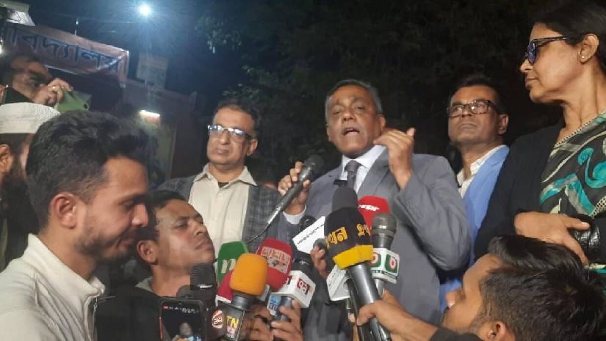 মন্ত্রণালয়ের আশ্বাসেও অনড় তিতুমীরের শিক্ষার্থীরা, অনশন চালিয়ে যাওয়ার ঘোষণা