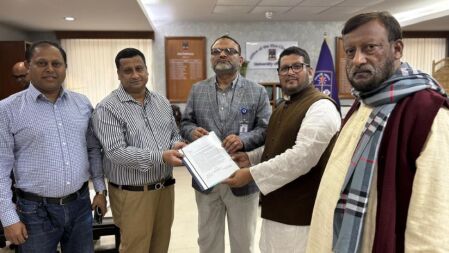 ঢাবির যেকোনো কা‌জে শিক্ষক সমিতির না‌মে কাউকে সম্পৃক্ত না করার দাবি সাদা দ‌লের