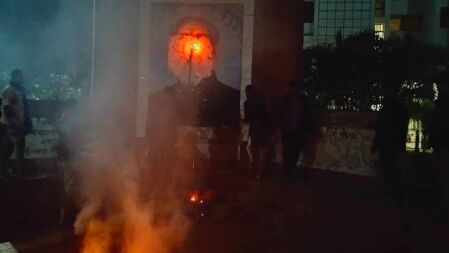 সিলেট কৃষি বিশ্ববিদ্যালয়ে শেখ মুজিবের ম্যুরাল ভাঙচুর