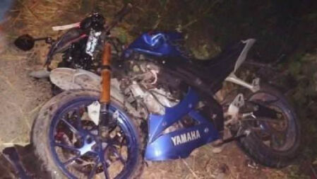মোটরসাইকেল দুর্ঘটনায় প্রাণ গেল ২ কলেজছাত্রের