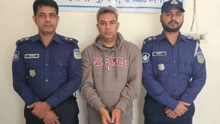 জুলাই ছাত্র হত্যা: ধামরাইয়ের যুবলীগ নেতা নেত্রকোণায় গ্রেপ্তার