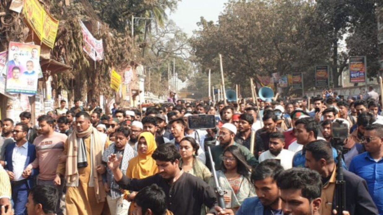 গাজীপুরের বিক্ষোভ সমাবেশ থেকে যে আল্টিমেটাম দিল বৈষম্যবিরোধী আন্দোলনের নেতারা