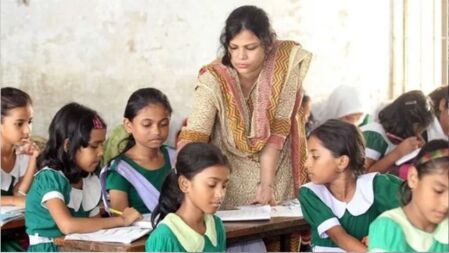 বেতন-পদোন্নতির সুপারিশ: প্রস্তাব প্রত্যাখ্যান প্রাথমিকের সহকারী শিক্ষকদের