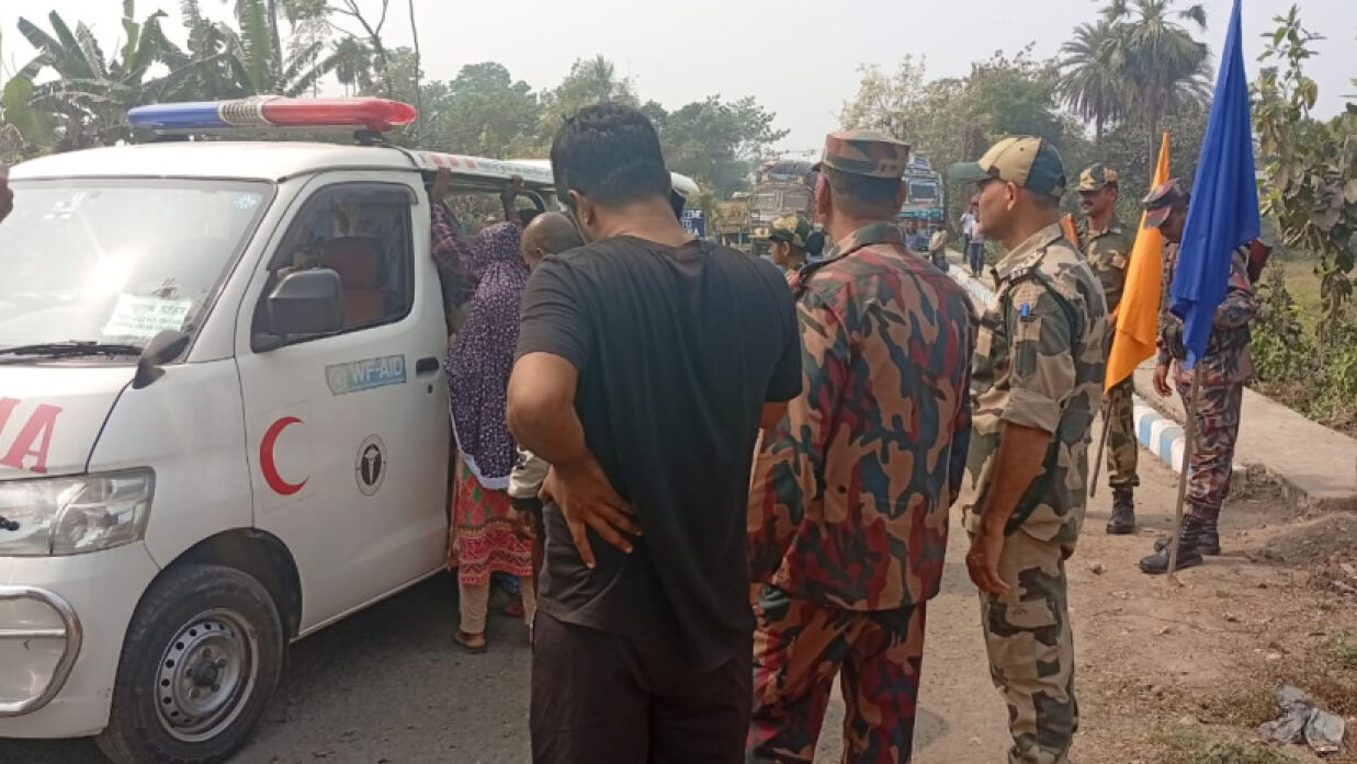 জিরো পয়েন্টে মাকে শেষ বিদায় জানালেন ভারতীয় মেয়ে