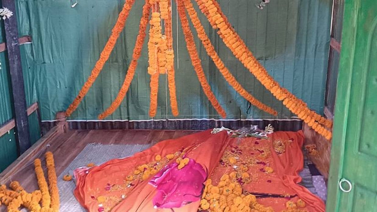 তিন দিন ধরে বিয়েতে উচ্চশব্দে গান: বাসরঘরে হামলা-ভাঙচুর, বরসহ আহত ৪