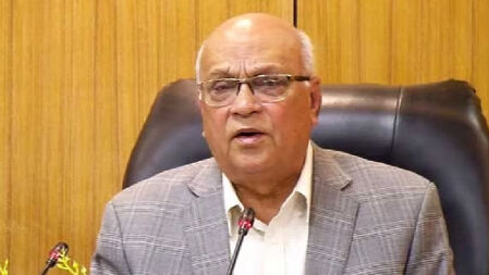 রণাঙ্গণের সশস্ত্র যোদ্ধারাই হবেন ‘মুক্তিযোদ্ধা’, বাকিরা সহযোগী: উপদেষ্টা