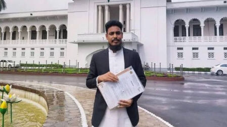নতুন দল ঘোষণার আগে যে বার্তা দিলেন আখতার