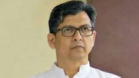 প্রধান উপদেষ্টাকে সালাহউদ্দিন আহমেদের হুঁশিয়ারি
