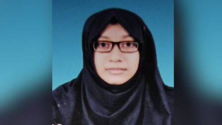 জাতীয় মেডেল পেলেন দশম শ্রেণির ছাত্রী মাইমুনা