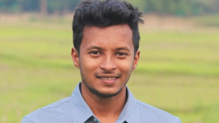 জাতীয় নাগরিক পার্টির কেন্দ্রীয় সদস্য হলেন সাবেক জবি শিক্ষার্থী জোবায়ের