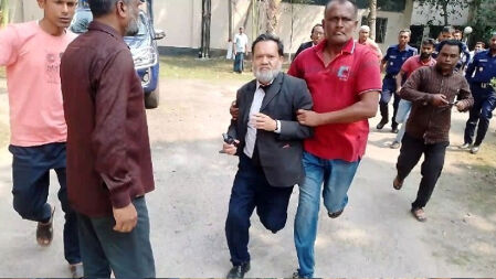 হাজিরা দিতে এসে আ. লীগের ৫ নেতা গ্রেপ্তার