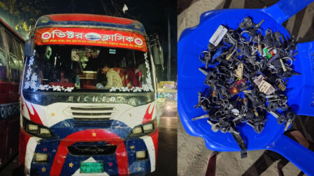 নজরুল কলেজের দুই শিক্ষার্থীকে মারধর, ৩০ বাস আটক