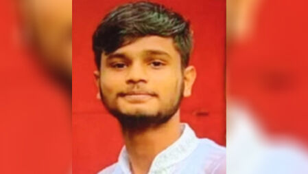 গুলির আঘাতে ছেলেকে চিনতেই কষ্ট হচ্ছিল বাবা শাহ আলমের