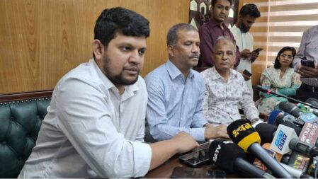 মব জাস্টিস কিংবা বিশৃঙ্খলা সৃষ্টি করলে ওখানেই গ্রেপ্তার: তথ্য উপদেষ্টা