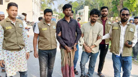 কাফির বাড়িতে আগুনের ঘটনায় দুই ছাত্রলীগ কর্মী গ্রেপ্তার