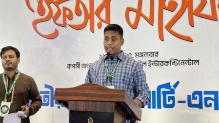 আওয়ামী লীগকে রাজনীতিতে দেখতে চাই না: হাসনাত আব্দুল্লাহ