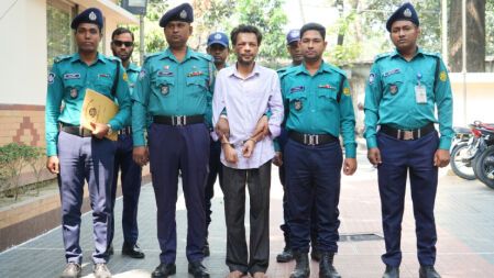 হাবীবুল্লাহ বাহার কলেজের উপাধ্যক্ষ হত্যা মামলায় দম্পতি গ্রেপ্তার