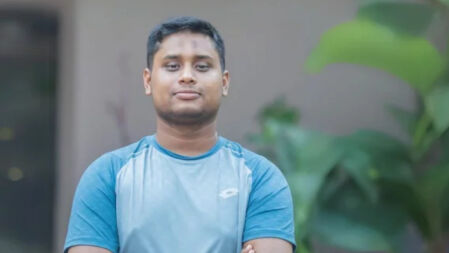চাকরিচ্যুত সাংবাদিকদের চাকরি ফিরিয়ে দেওয়ার দাবি হাসনাতের 
