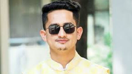 সমালোচকদের কড়া জবাব দিলেন সারজিস আলম 